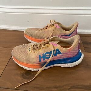 Women’s Hoka Mach 5 size 7.5